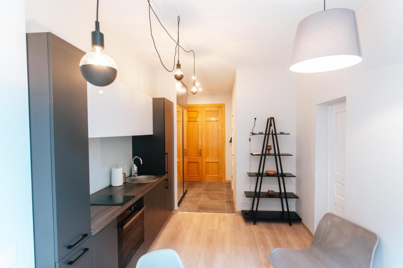 Central Comfort At Hanzas Residence, Stay Near Cafes, Bars, Museums & Esplanade Riga Exterior foto